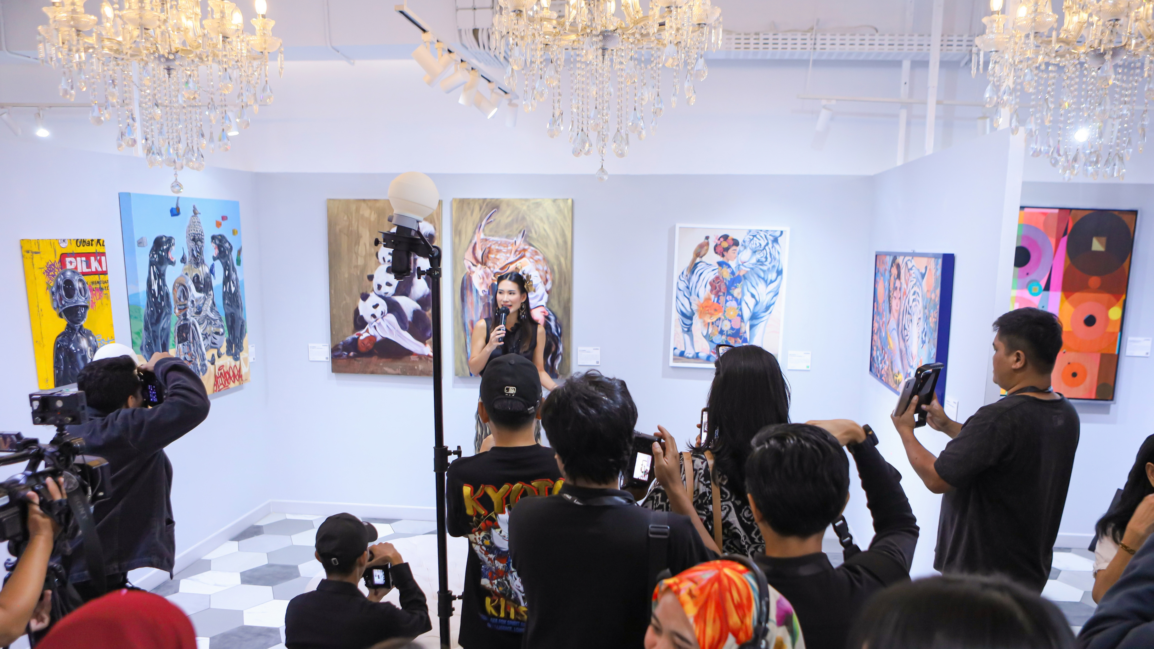 THE UNTITLED Menghadirkan Ruang untuk Beragam Cerita di Soft Launching 2Madison Gallery