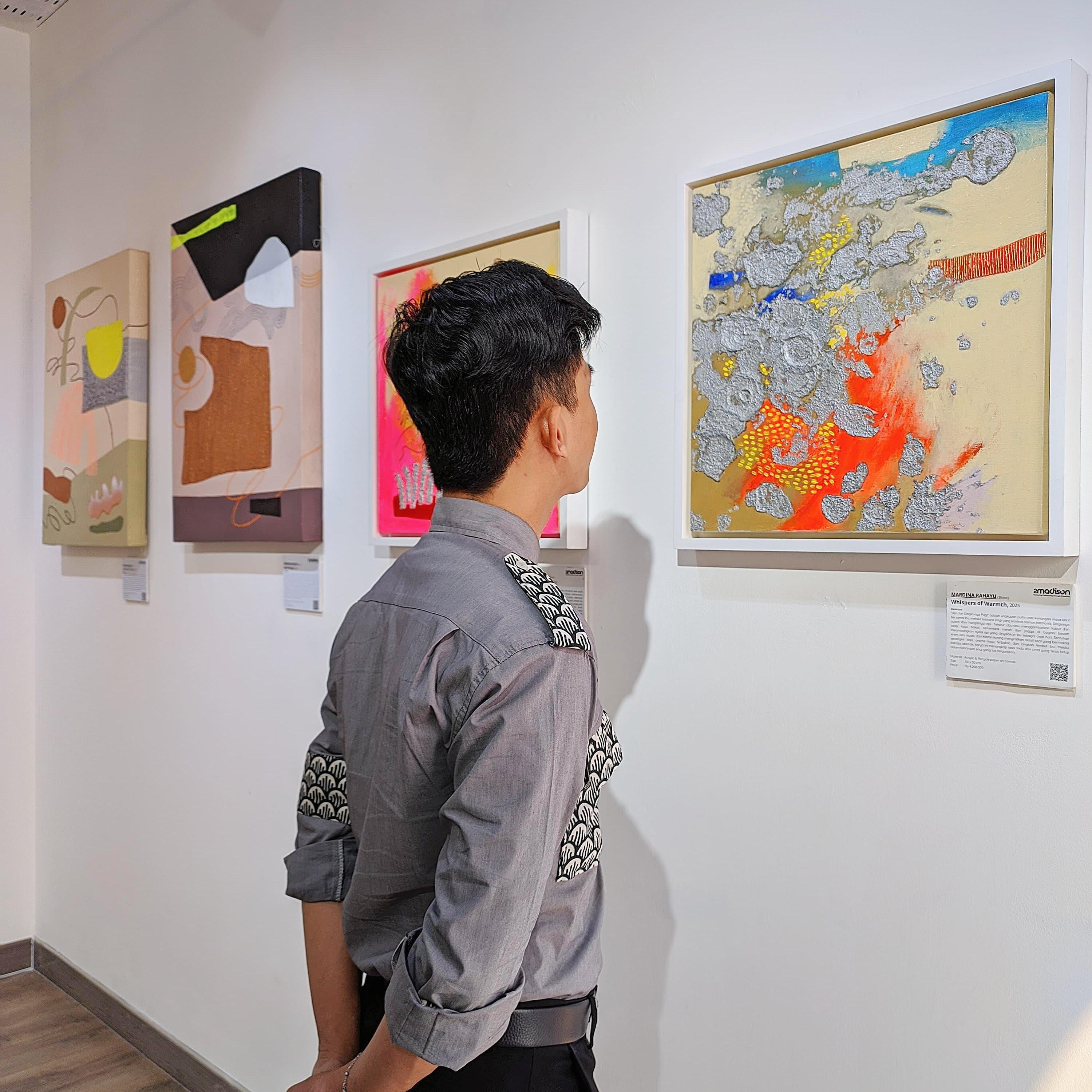 An Abstract Expressionism Art painting titled "Whispers of Warmth" (2025) by Mardina Rahayu at 2Madison Gallery, part of Art Indonesia and Gallery Jakarta. This textured mixed media work reflects emotional memory and is featured in Affordable Art Asia.